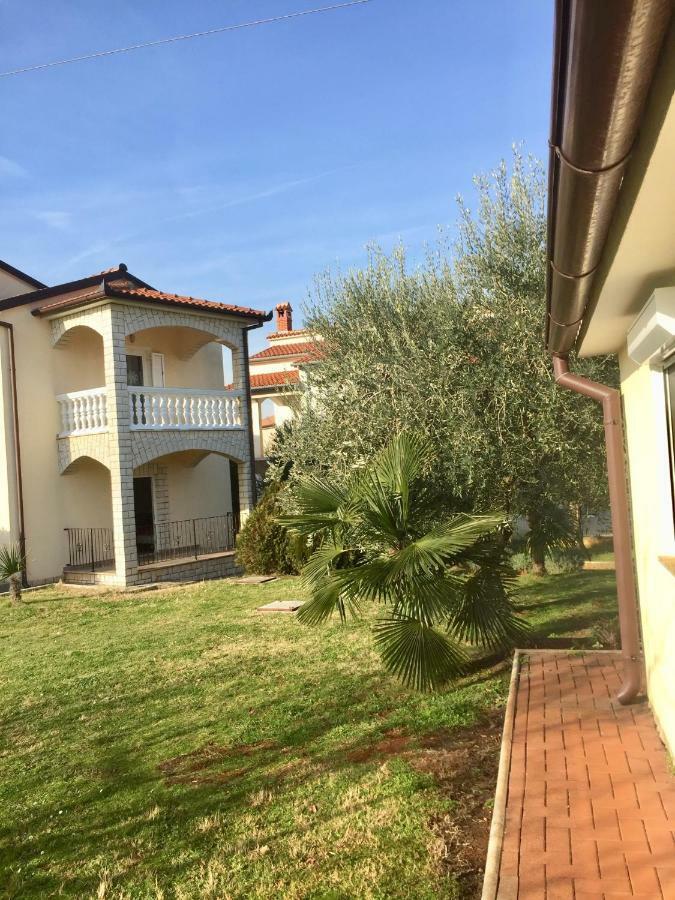 Apartments Marinela Πόρετς Εξωτερικό φωτογραφία