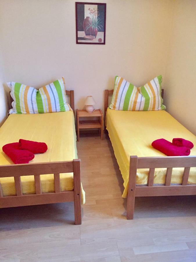 Apartments Marinela Πόρετς Εξωτερικό φωτογραφία